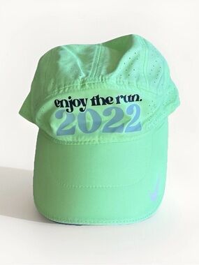 Nike Tailwind Dri-Fit ADV Chicago Marathon 2022 Running Hat Unisex Neon Green